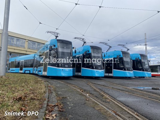 DPO převzal první tramvaj ForCity Smart 39T