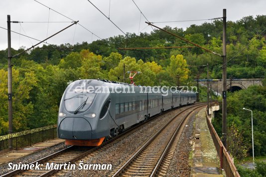 Zkušební jízdy Siriusu na veřejné síti