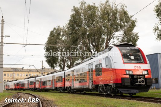 První Desiro ML řady 4748