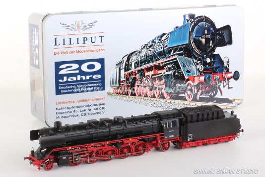Model parní lokomotivy řady 45 DB