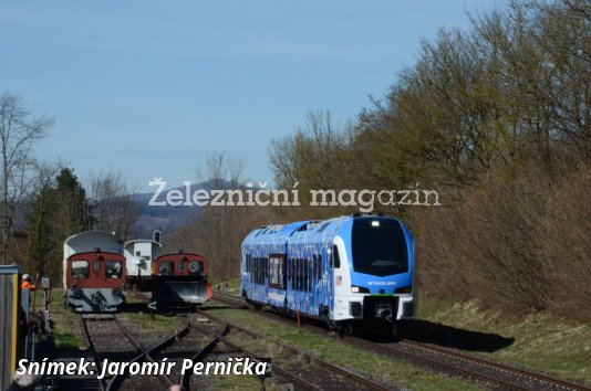 Zkoušky vodíkového FLIRTu