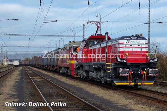 Zkušební jízdy lokomotivy DualShunter na vlečce SD-KD