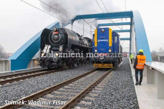 Zatěžovací zkouška mostu v Rosicích nad Labem