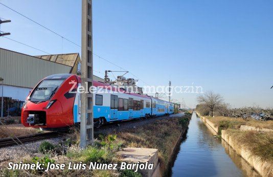 První jízdy FLIRTu pro Renfe