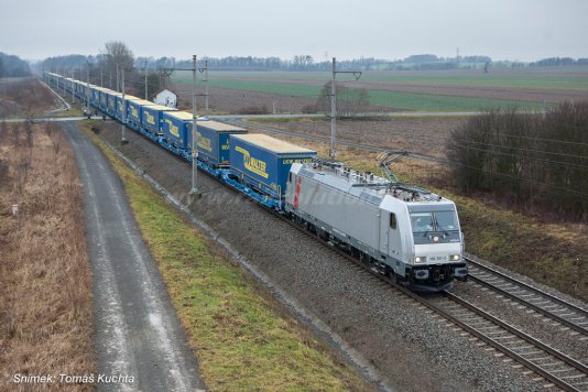 AWT spouští přepravy návěsů LKW Walter